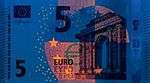 5 euro note under UV light (Obverse)