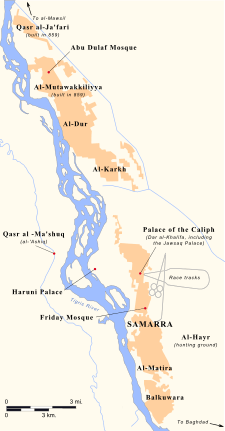 Topographic map showing the course of the Tigris river in blue and the settled areas of the city in orange, with their names