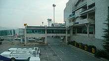 Lijiang Sanyi International Airport Terminal and boarding gates