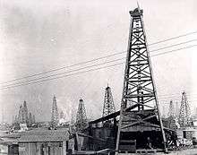 Black-and-white photograph of oil derricks in Burkburnett, Texas