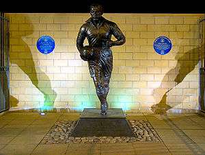 Sculpture of Everton and England forward Dixie Dean