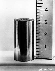 A metal cylinder with a ruler next to it, 3.1cm high