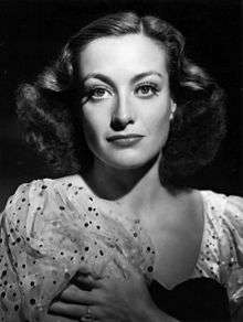 Black-and-white photo of Joan Crawford in 1936.