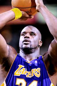 Shaquille O'Neal shooting a free throw