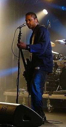 Mike Alexander playing at Tuska in June 2009
