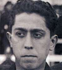 A black and white picture of the face of Paulino Alcántara.