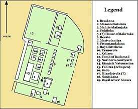 Map showing a more geometric layout with a large northern courtyard
