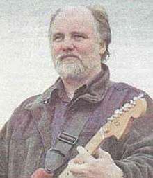 Photo of Steve Thompson with Stratocaster Guitar