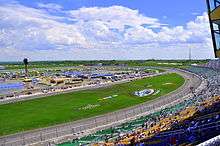 Picture of Kansas Speedway, showing the frontstrech