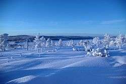 A frozen Iso-Vietonen viewed from Liinankivaara Mountain