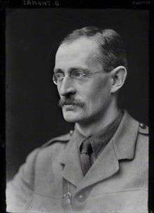 Spectacled man in First World War uniform